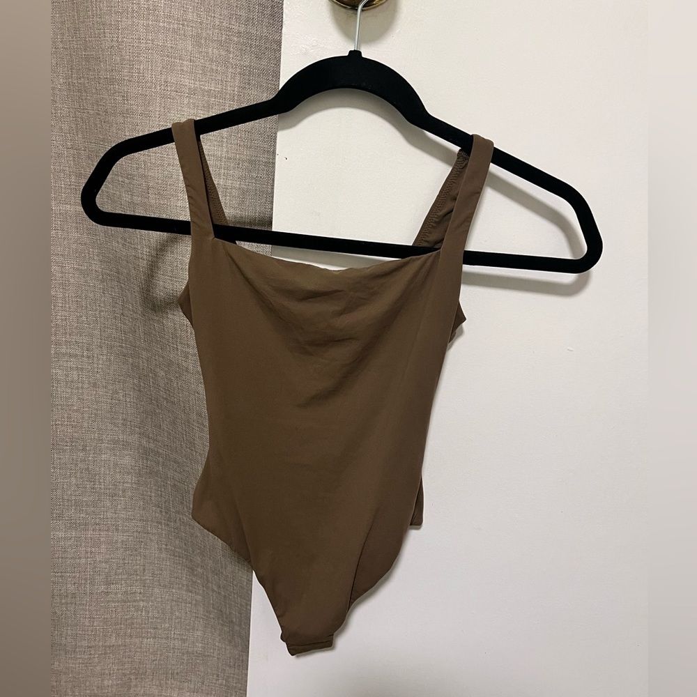 Skims Fits Everybody Square Neck Bodysuit
